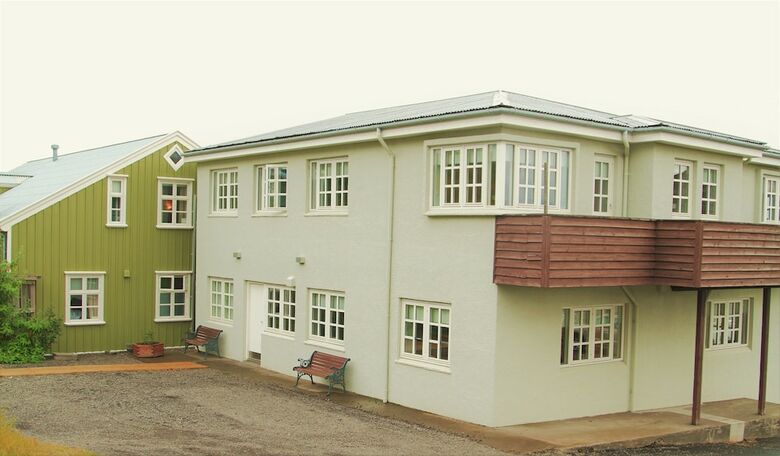 Hotel Tindast�ll And Annex