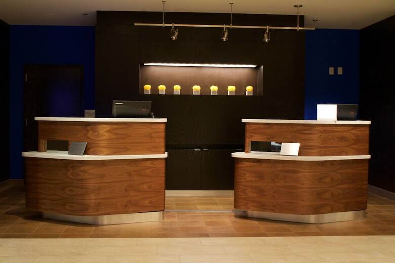 Hotel Courtyard By Marriott Asheville Airport