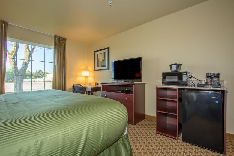 Hotel Cobblestone Inn & Suites - Corry