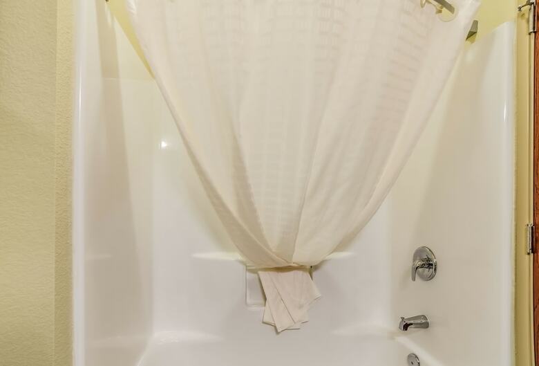 Hotel Cobblestone Inn & Suites - Corry
