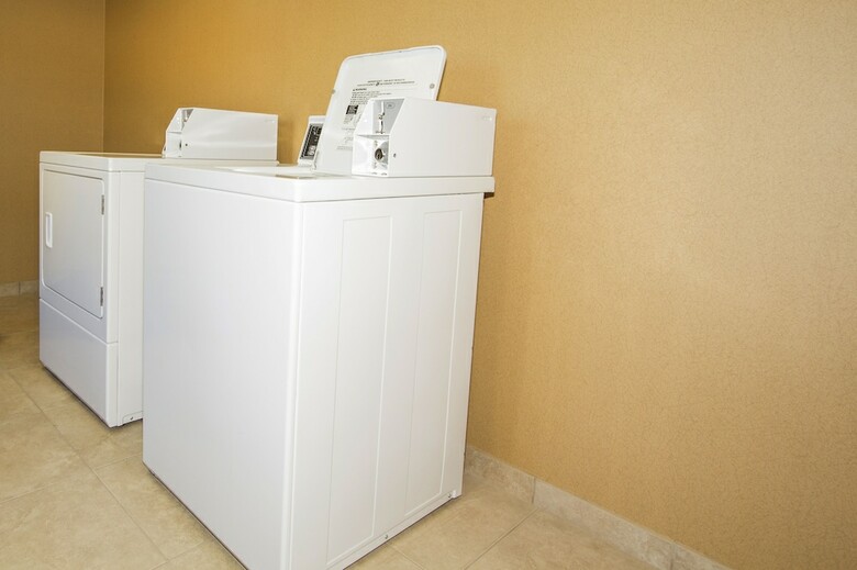 Hotel Cobblestone Inn & Suites - Corry