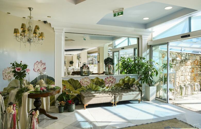 Secret Paradise Hotel & Spa