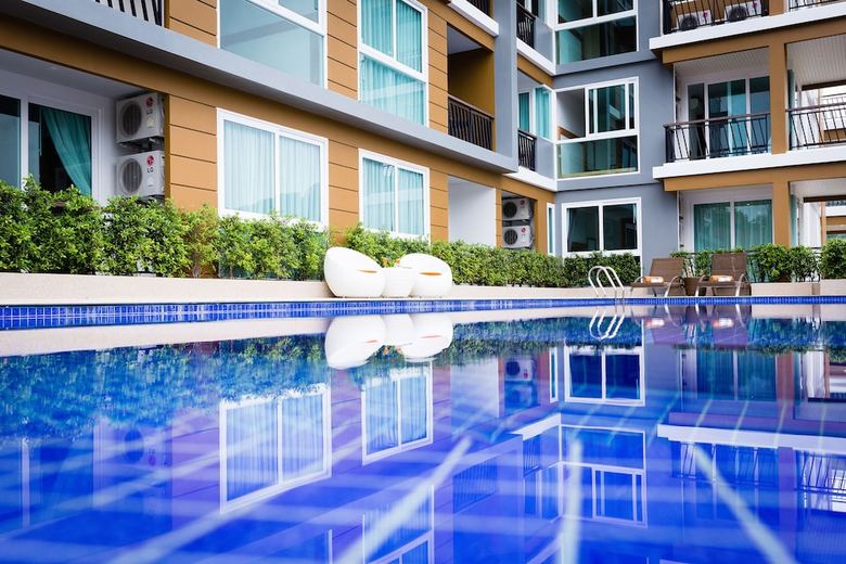 Aparthotel Grand Nai Harn Suites