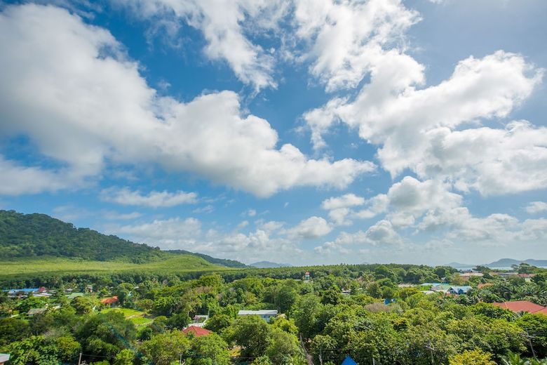Aparthotel Grand Nai Harn Suites