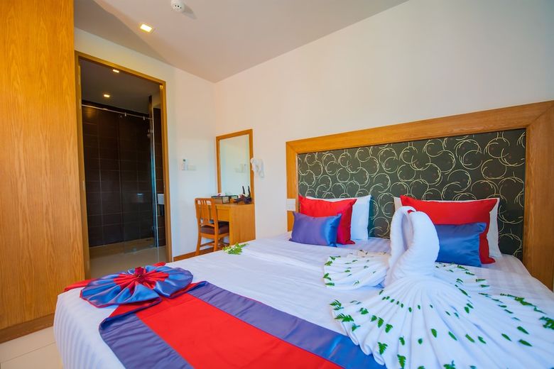 Aparthotel Grand Nai Harn Suites