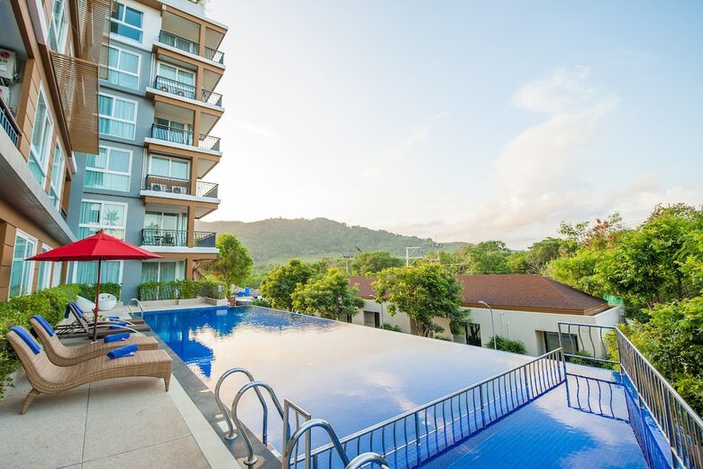 Aparthotel Grand Nai Harn Suites