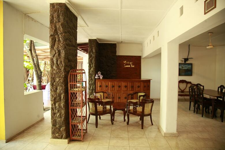 Hotel Cottage Tourist Rest