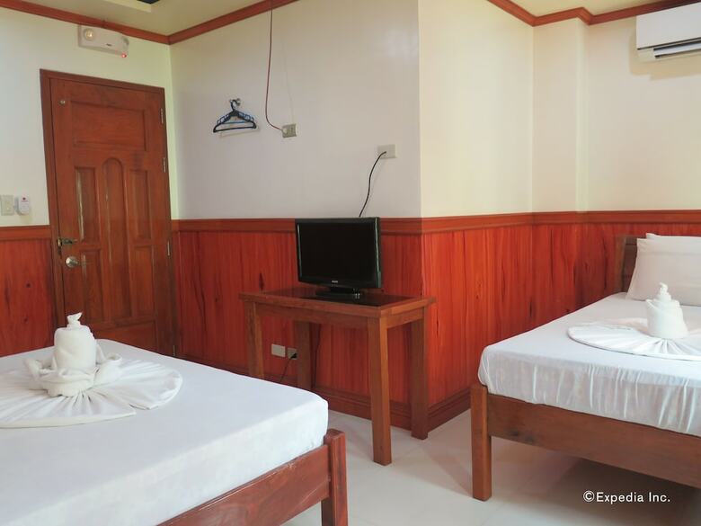 Garnet Hotel