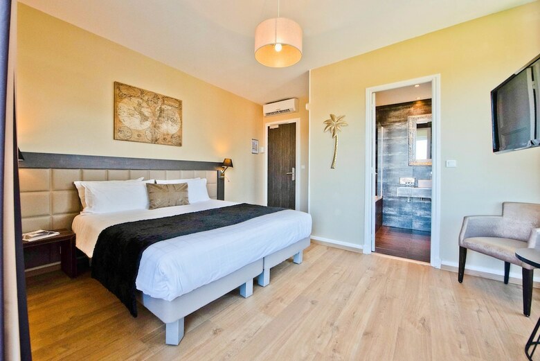Hotel H�tel La Villa Cap D?antibes
