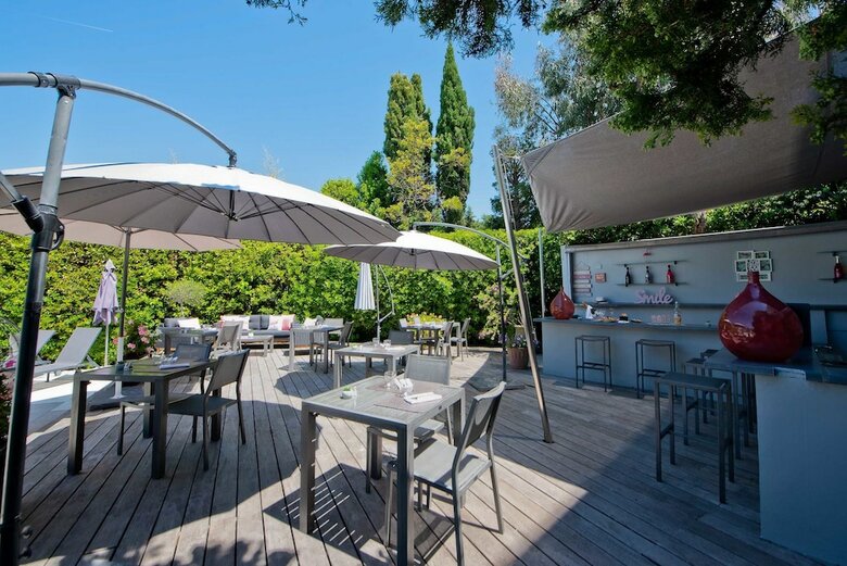 Hotel H�tel La Villa Cap D?antibes