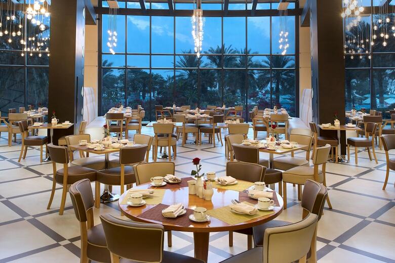 Hotel Le Meridien Al Aqah Beach Resort