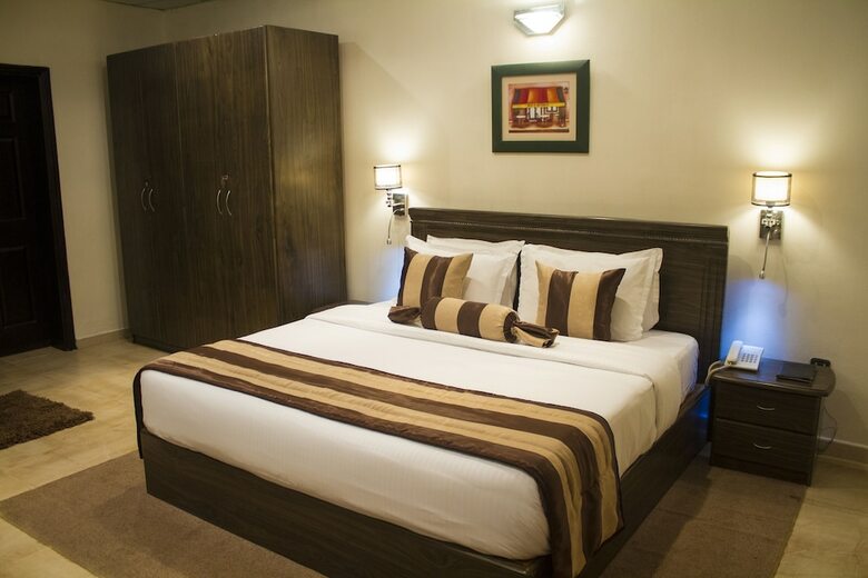 Atlantic Hotels And Suites