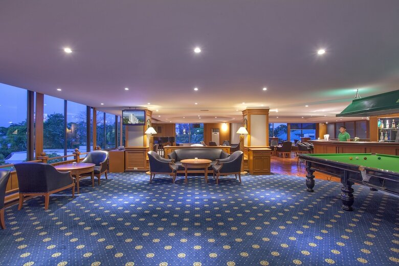 Hotel Cholchan Pattaya Beach Resort