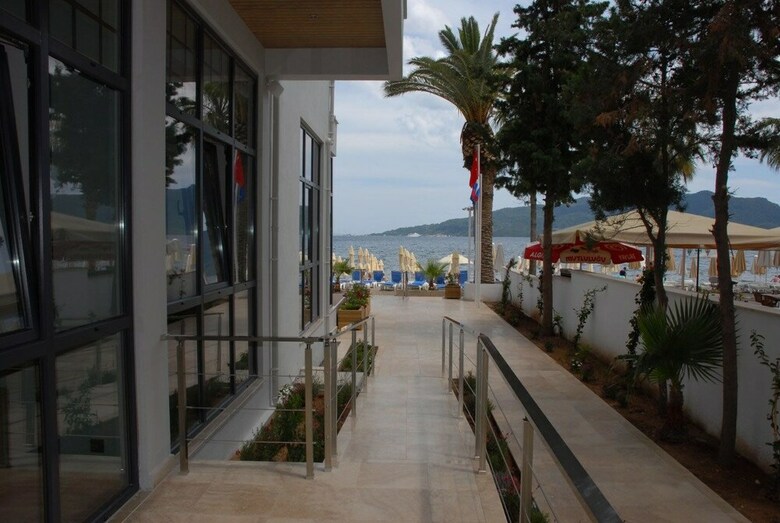 Begonville Beach Hotel - Adults Only