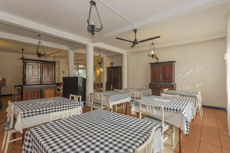 Royce Boutique Hotel