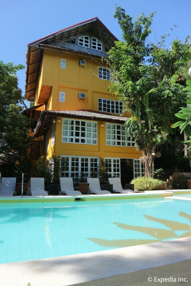 Hotel The Sun Villa Resort And Spa Hilltop