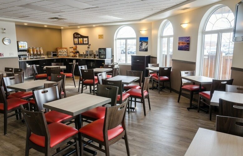 Hotel Days Inn & Suites By Wyndham Thunder Bay