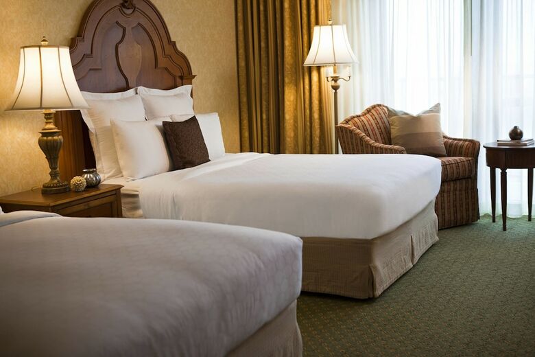 Renaissance Tulsa Hotel & Convention Center
