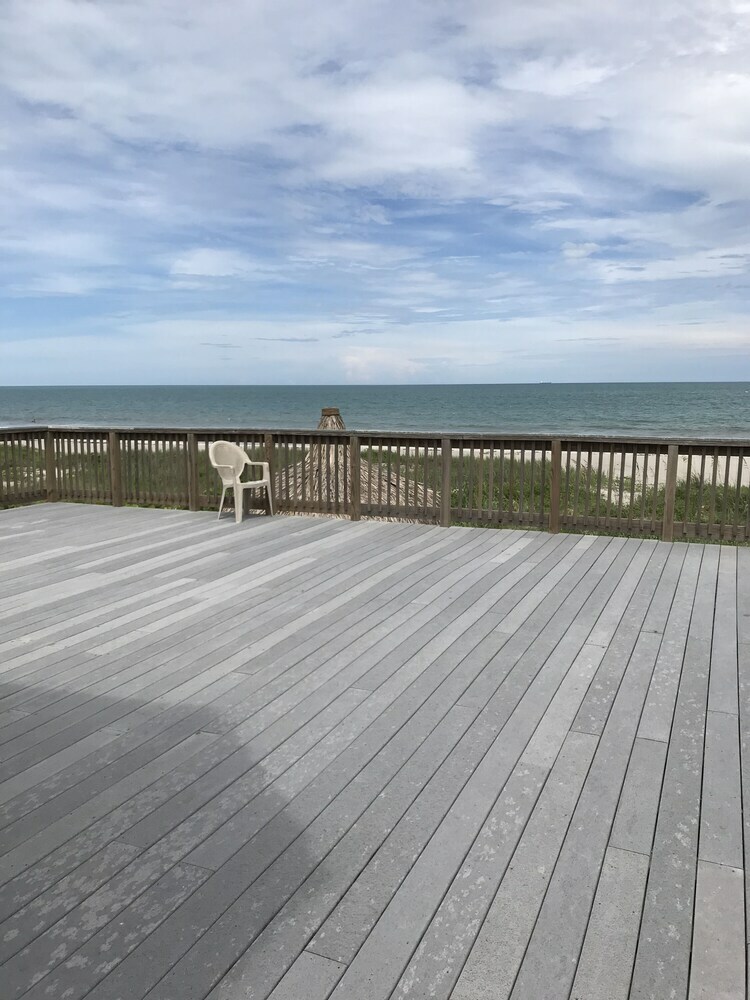 Motel Anthony's On The Beach