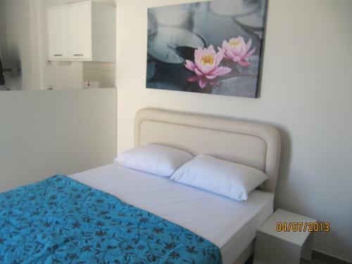 Sunny Holiday Apartments