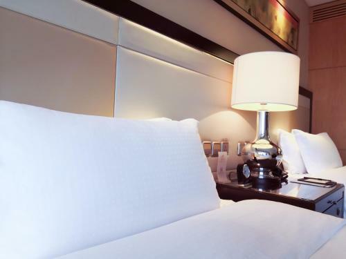 Zhongmao Haiyue Hotel
