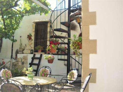 Rose Garden Villa Peristerona