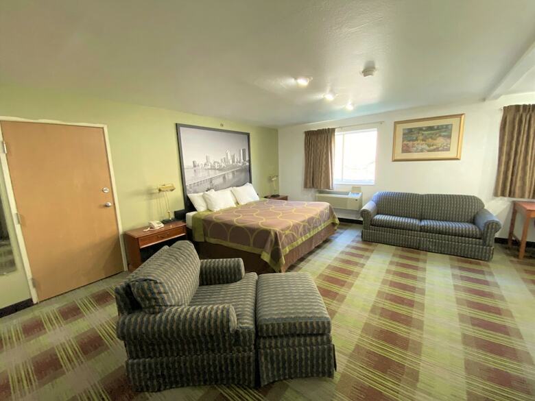Hotel Super 8 By Wyndham Pittsburgh/monroeville