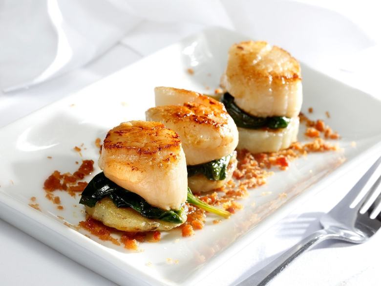 Oyo Stade Court Hotel