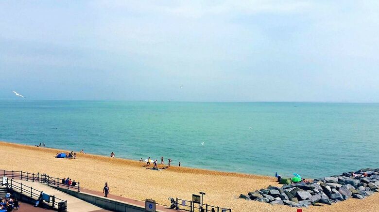 Oyo Stade Court Hotel