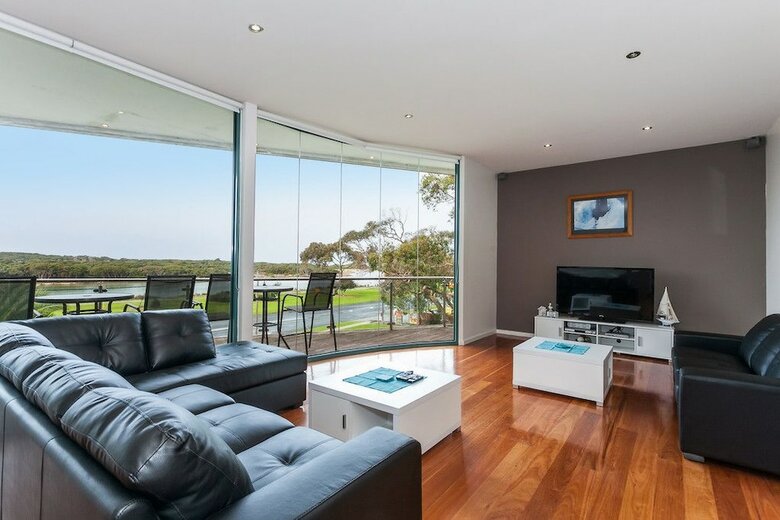 Anglesea River Apartments