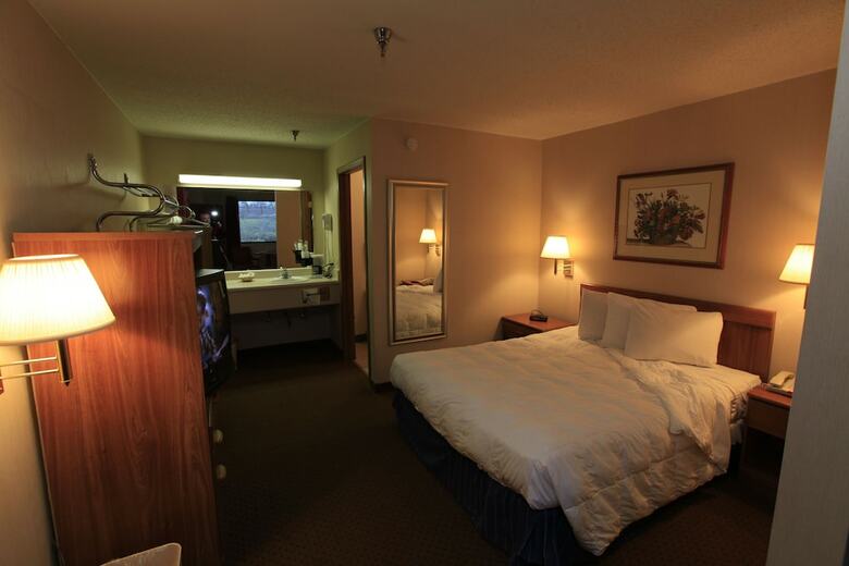 Motel Lodge At The Falls