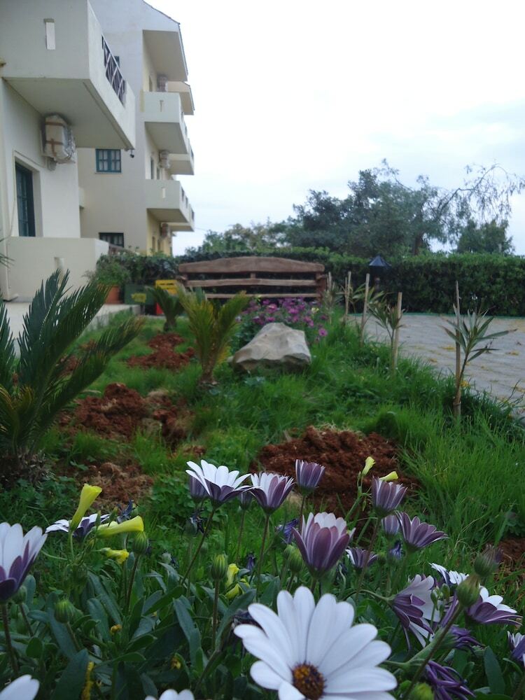 Aparthotel Portokali Apartments (12+)