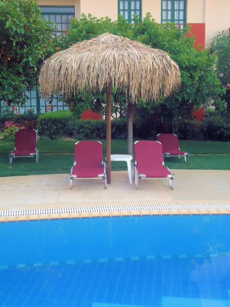 Aparthotel Portokali Apartments (12+)