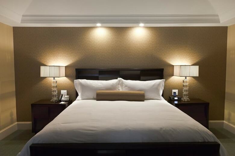 Hotel Town & Country Inn And Suites