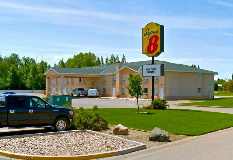 Motel Super 8 By Wyndham Taber Ab