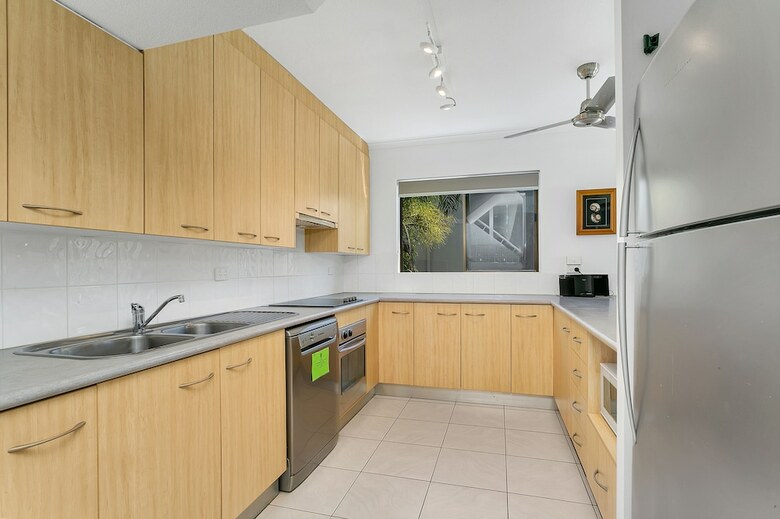 Seascape Holiday-tropical Reef Apartment