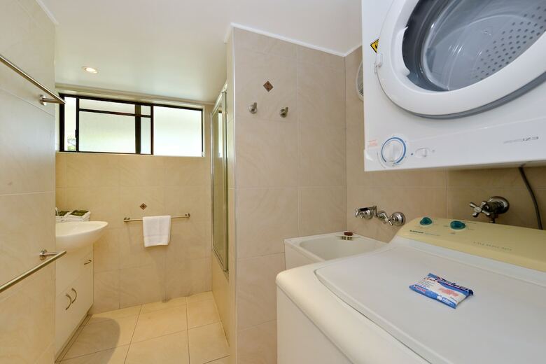 Seascape Holiday-tropical Reef Apartment