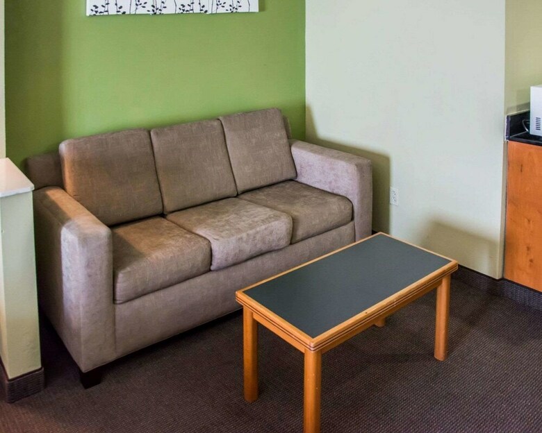 Hotel Sleep Inn And Suites Pineville