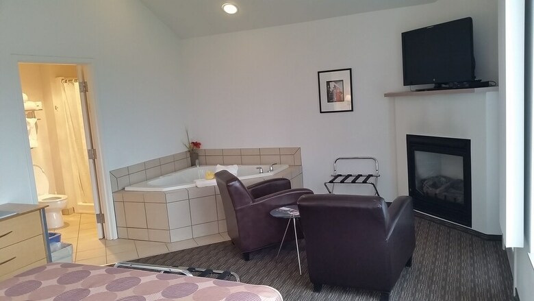 Hotel South Pier Inn