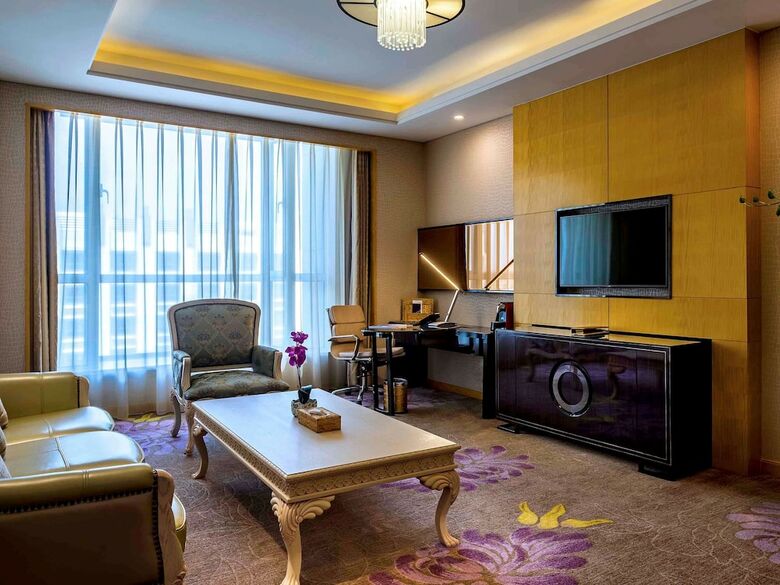 Hotel Pullman Qingdao Ziyue