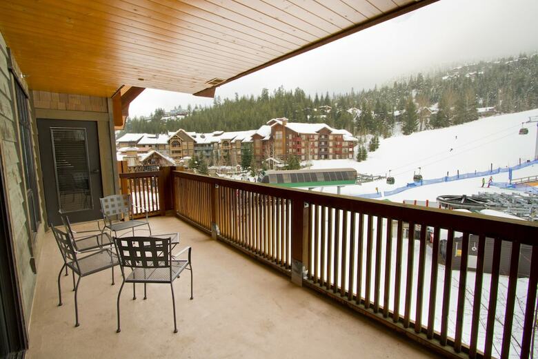 First Tracks Lodge