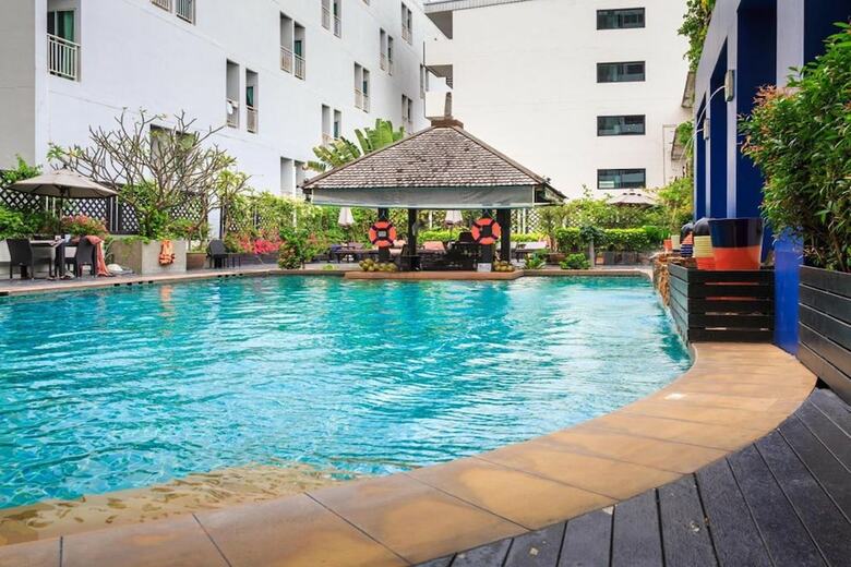 Sunbeam Hotel Pattaya