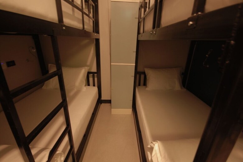 Hostal Jellybean The Blocks Hostel Sukhumvit 10