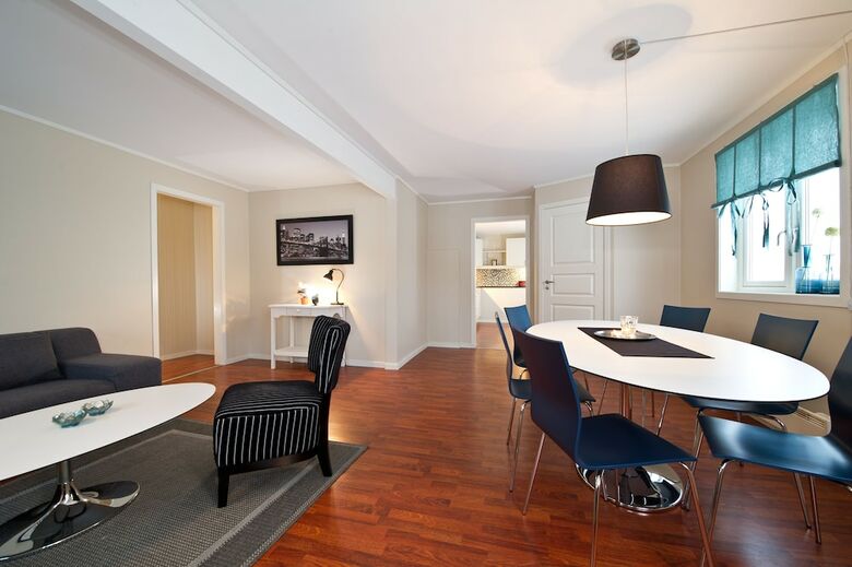 Enter Troms� Apartments