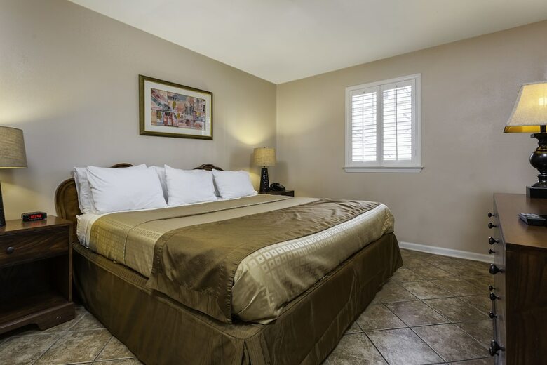 French Quarter Suites Hotel