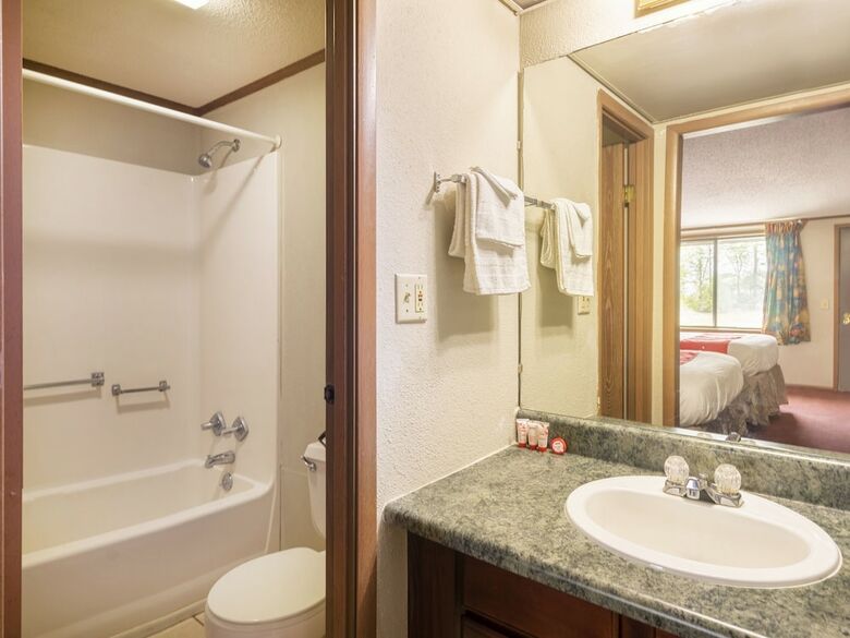 Oyo Hotel Daleville Al Hwy 84