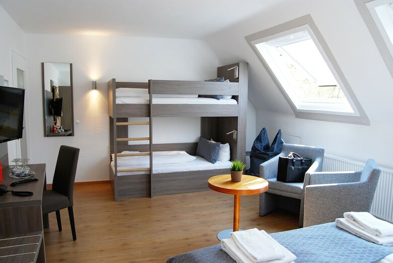 Dom Hotel Am R�merbrunnen