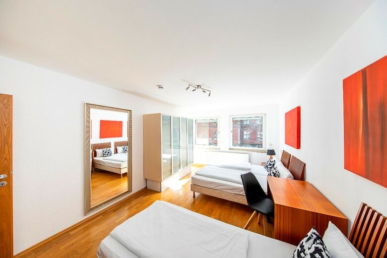 Dom Hotel Am R�merbrunnen