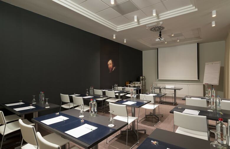 Hotel Holiday Inn Express Antwerp City-north