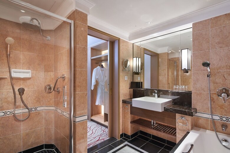 Sheraton Saigon Hotel & Towers